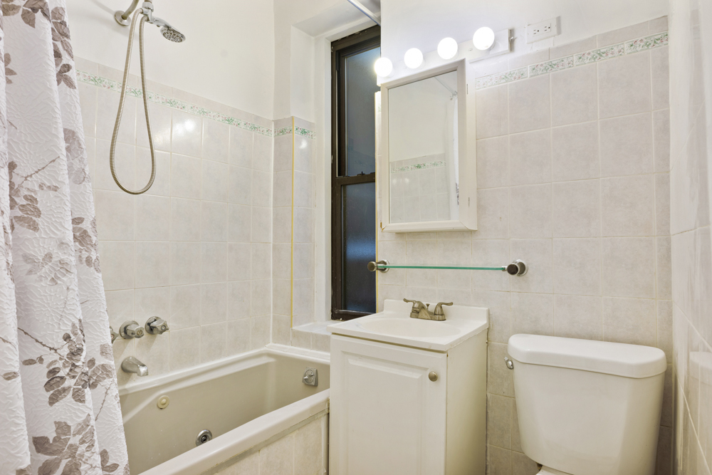 342 West 56th Street, Unit 7E Manhattan, NY 10019 - Photo 6 of 6