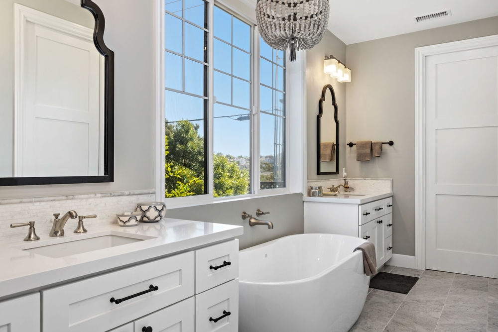 746 Devonshire Drive Encinitas, CA 92024 - Photo 8 of 16