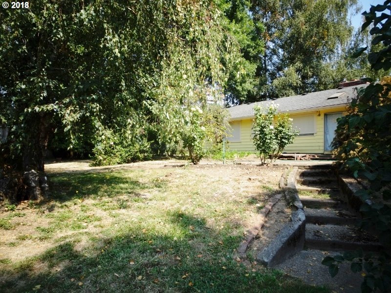 565 Northeast South Nebergall Loop Albany, OR 97321 - Photo 26 of 32 Gallery Image 26