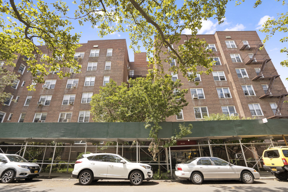 The Ardmoor 33-04 93rd St, Queens, NY 11372 - Photo 3 of 6