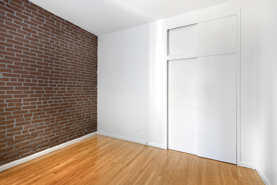 128 East 83rd Street, Unit 5A Manhattan, NY 10028 - Photo 6 of 8