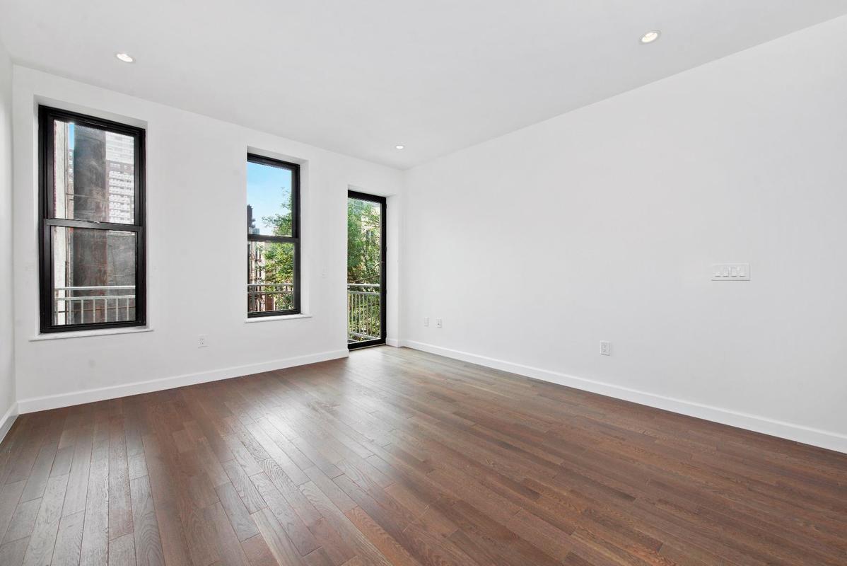 44 East End Avenue, Unit 3F Manhattan, NY 10028 - Photo 2 of 12