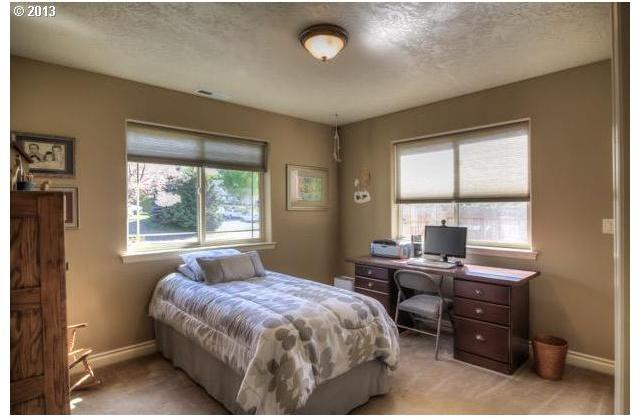 755 Boone Road Southeast Salem, OR 97302 - Photo 8 of 16 Gallery Image 8