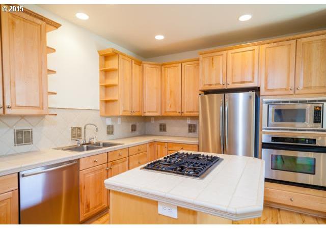 2452 Northwest Miller Road Portland, OR 97229 - Photo 3 of 15