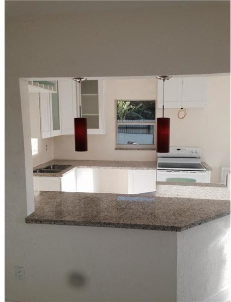 6790 Southwest 19th Terrace Miami, FL 33155 - Photo 3 of 9