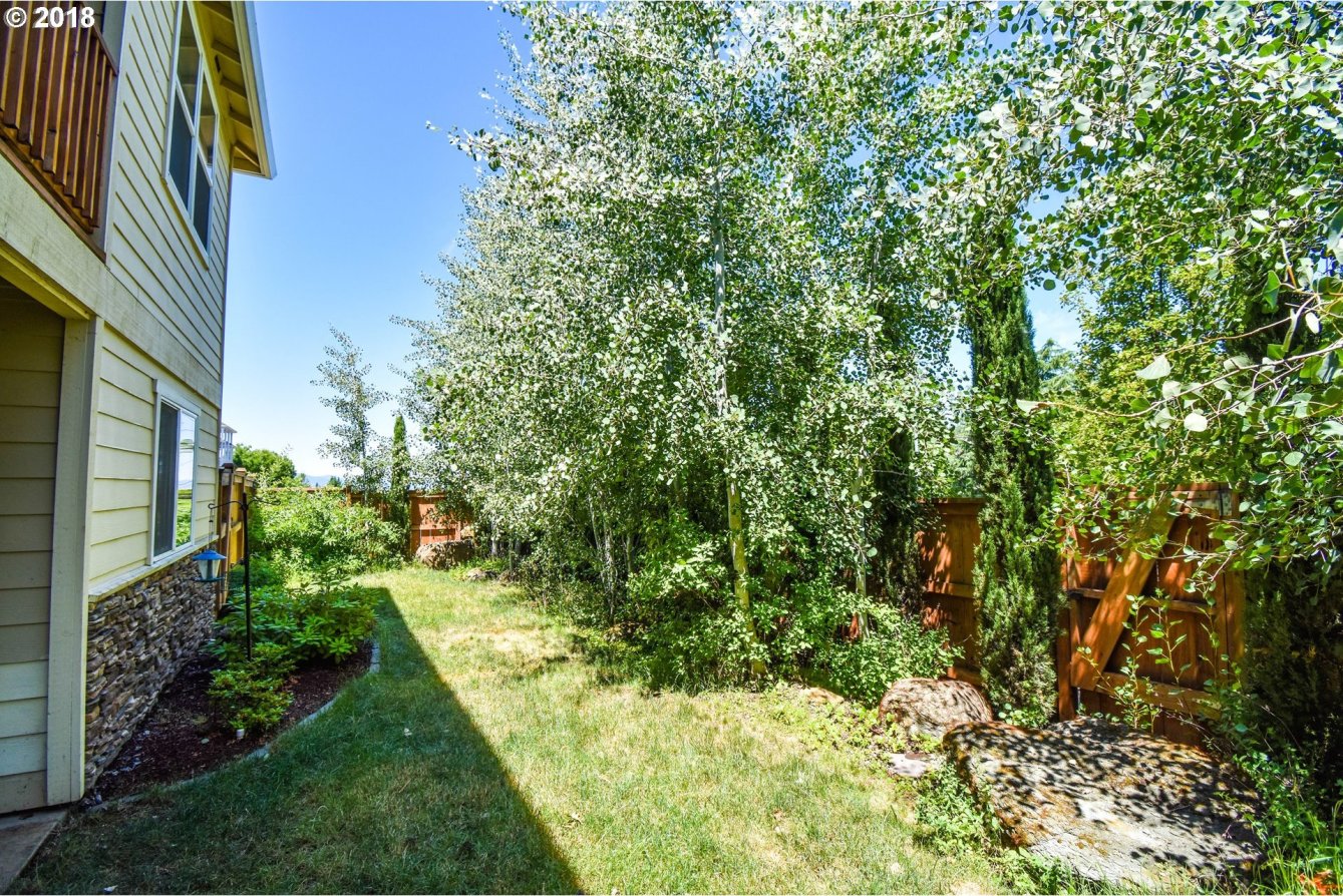 4654 Hillcrest Road Medford, OR 97504 - Photo 20 of 22 Gallery Image 20
