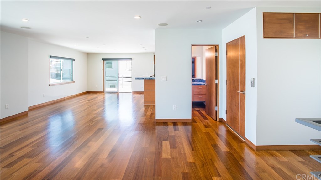 3215 Vista Drive Manhattan Beach, CA 90266 - Photo 11 of 36