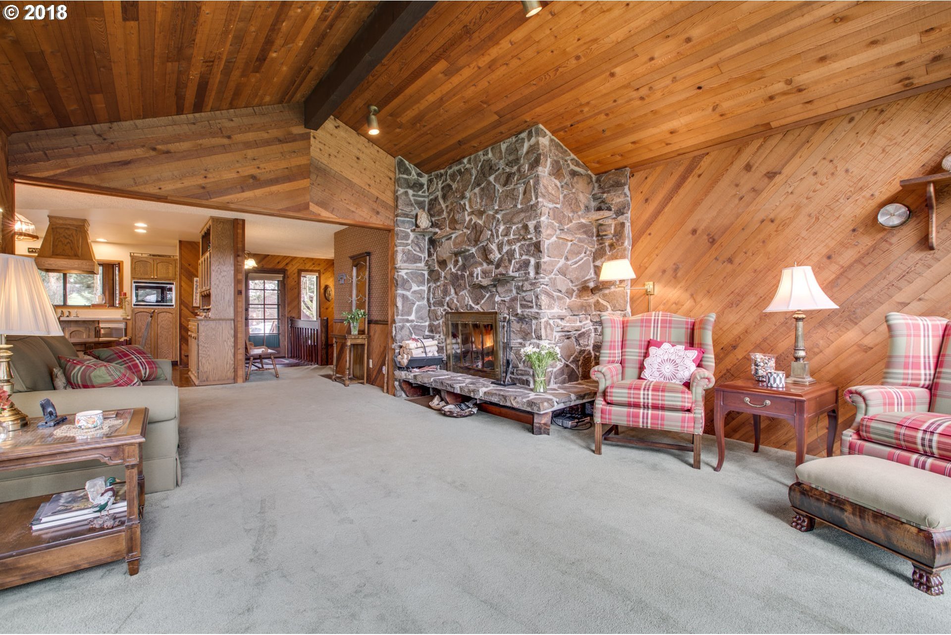402 Southeast Evans Road Corbett, OR 97019 - Photo 5 of 32
