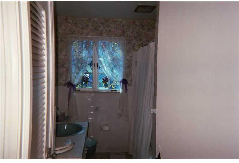 1351 Powers Run Road Pittsburgh, PA 15238 - Photo 8 of 25 Gallery Image 8