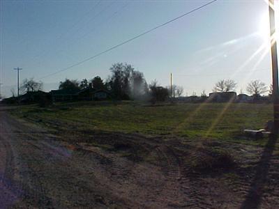 1455 Shafter Road Bakersfield, CA 93313 - Photo 2 of 16 Gallery Image 2