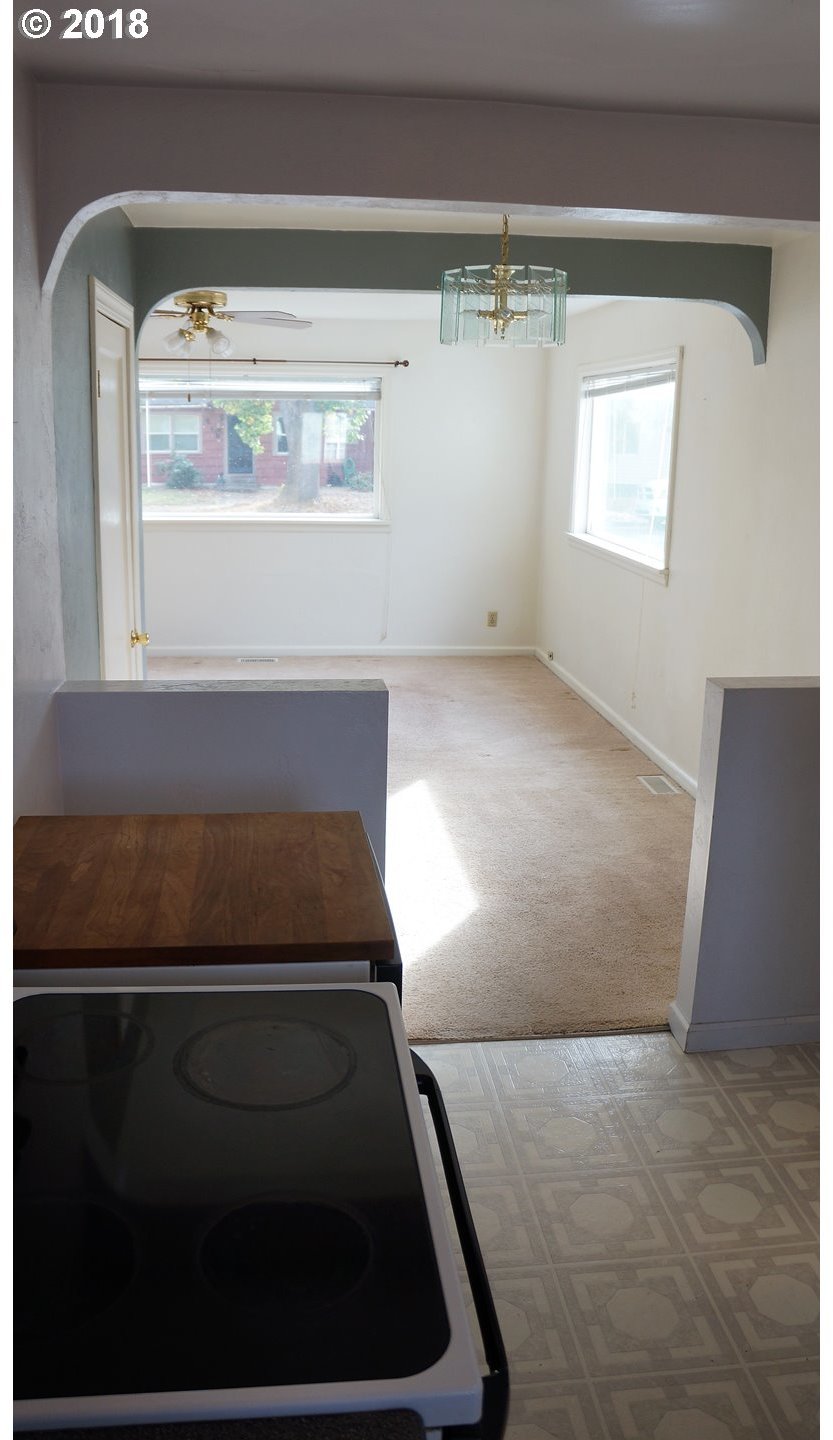 460 22nd Street Springfield, OR 97477 - Photo 10 of 21