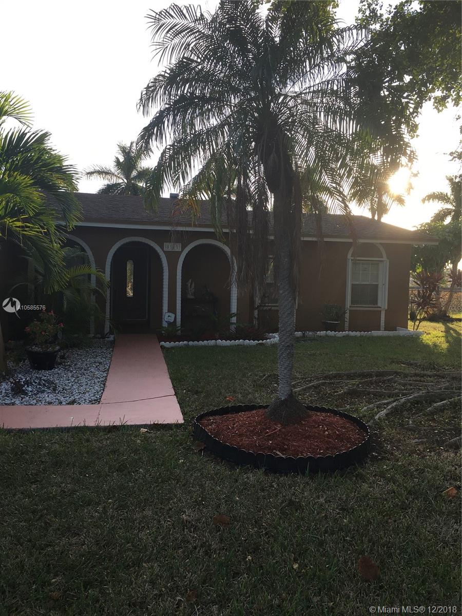 8111 Southwest 129th Avenue Miami, FL 33183 - Photo 5 of 10