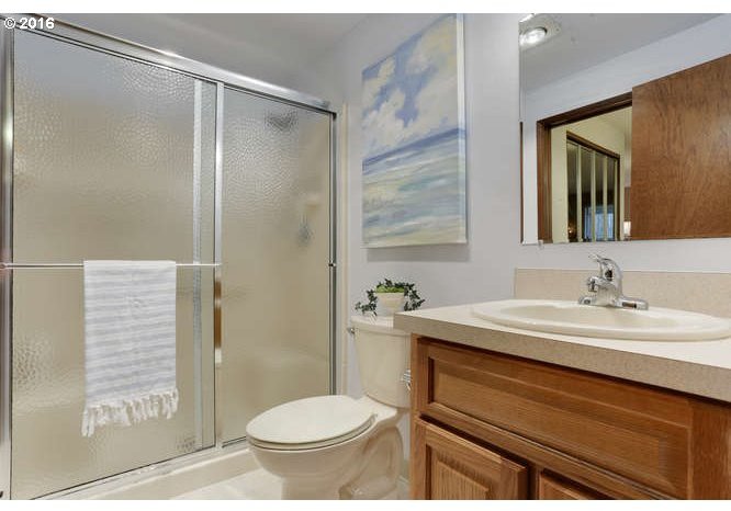 14828 Southwest 109th Avenue Tigard, OR 97224 - Photo 25 of 31