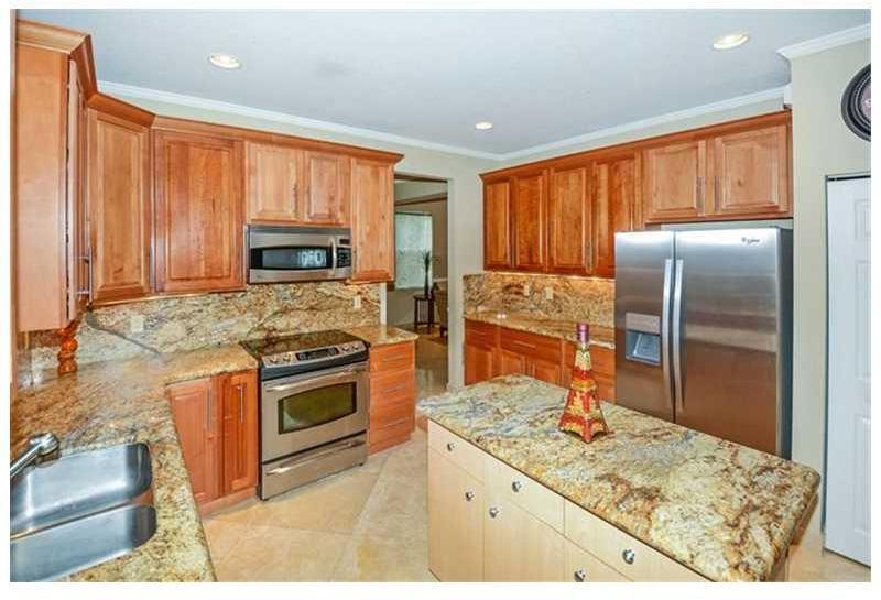 Savanna Weston, FL 33327 - Photo 5 of 30