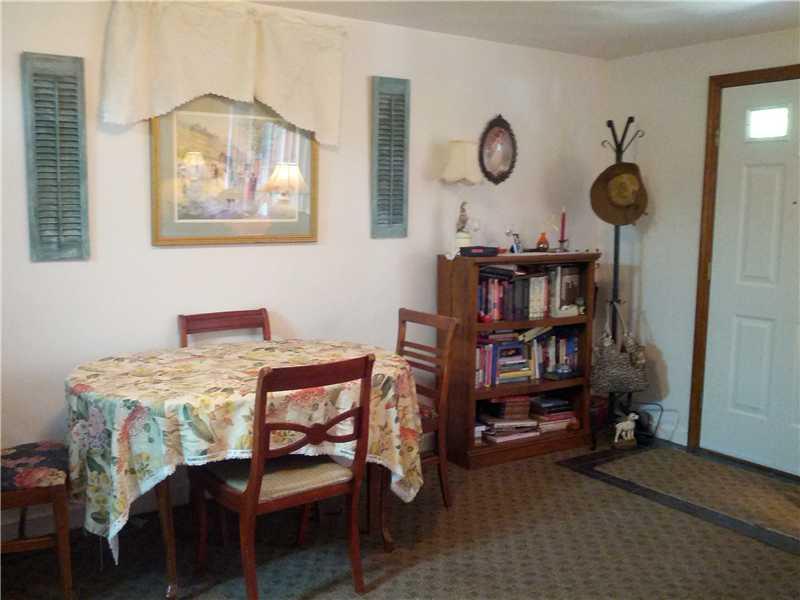 1817 Greentree Road Pittsburgh, PA 15220 - Photo 6 of 25 Gallery Image 6