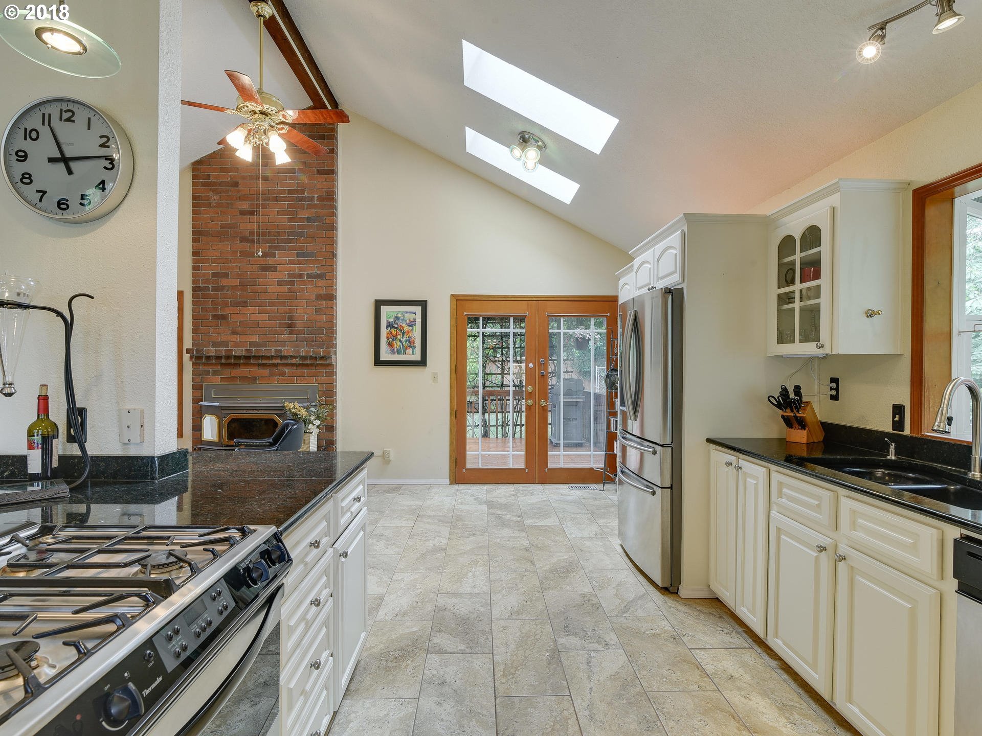 8750 Southwest Sorrento Road Beaverton, OR 97008 - Photo 15 of 32 Gallery Image 15