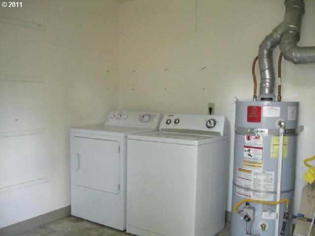 13020 Southwest 5th Street Beaverton, OR 97005 - Photo 6 of 11 Gallery Image 6