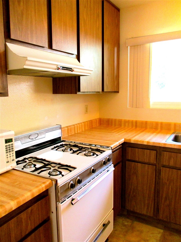 1376 Panorama Ridge Road Oceanside, CA 92056 - Photo 7 of 16