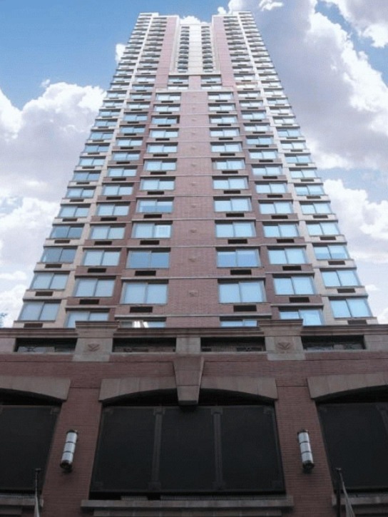 35 West 33rd Street, Unit 32C Manhattan, NY 10001 - Photo 15 of 16