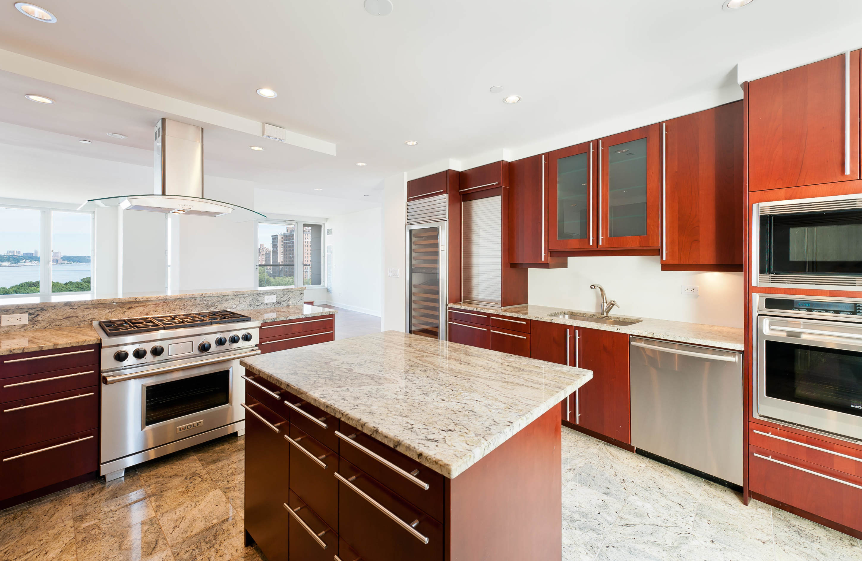 240 Riverside Boulevard, Unit 10A Manhattan, NY 10069 - Photo 4 of 14