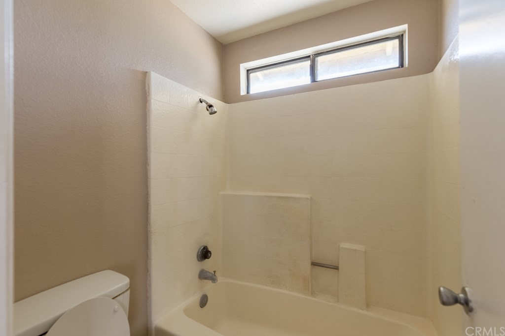 1746 The Willows Road San Jacinto, CA 92583 - Photo 13 of 32