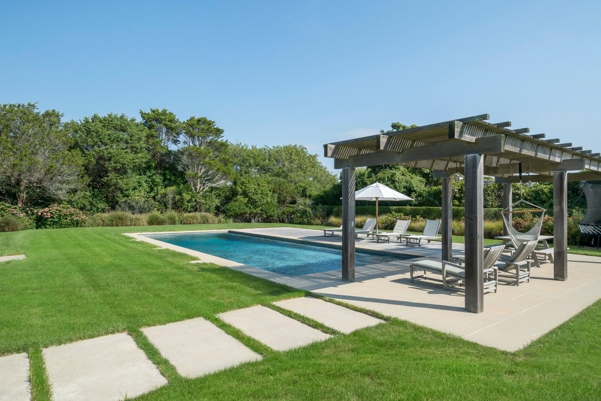 Bridgehampton South Bridgehampton, NY 11932 - Photo 2 of 18