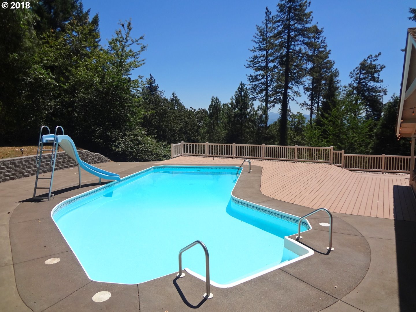 31500 Fox Hollow Road Eugene, OR 97405 - Photo 19 of 32 Gallery Image 19