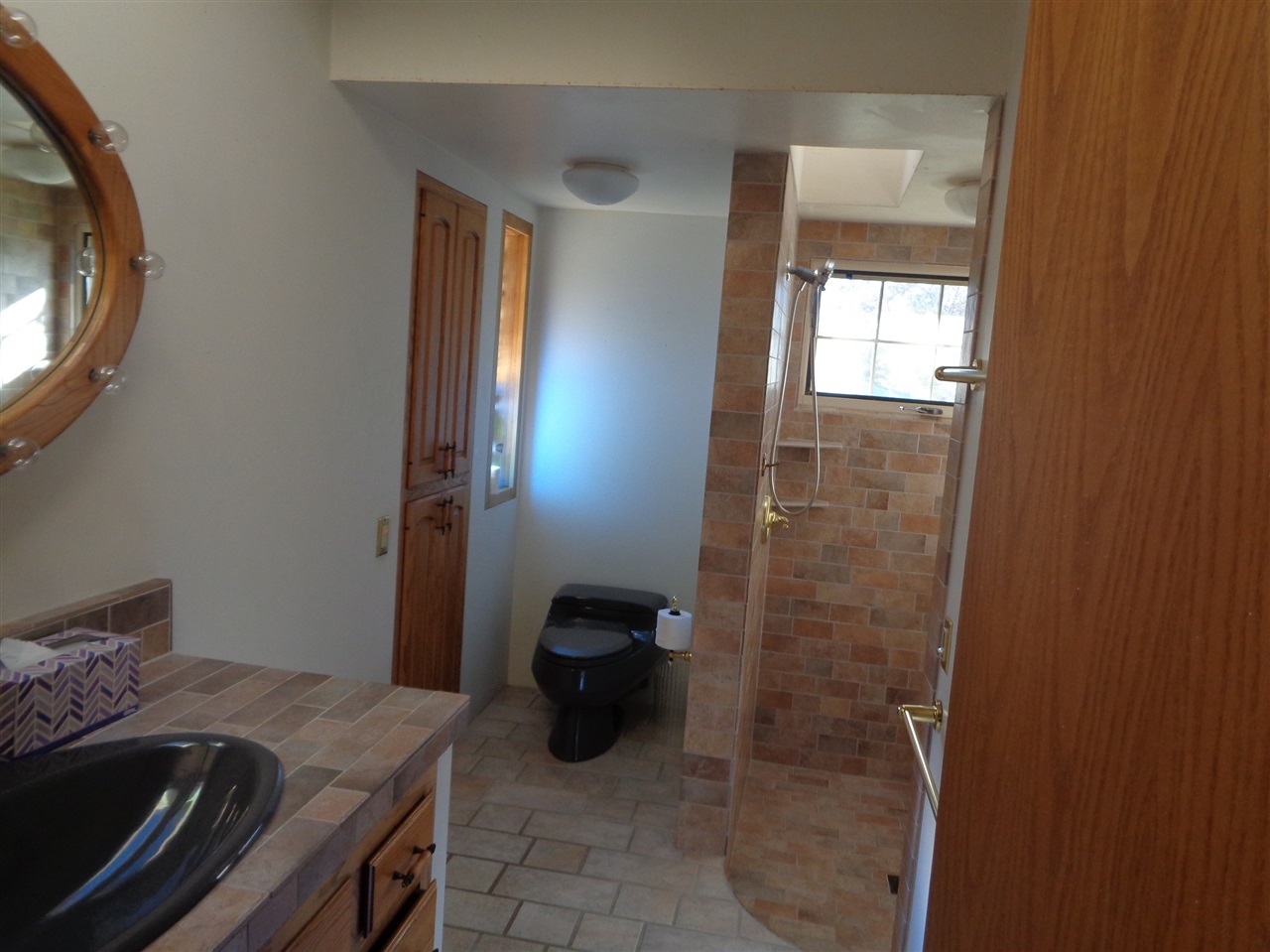 654 Saxony Road Encinitas, CA 92024 - Photo 3 of 8