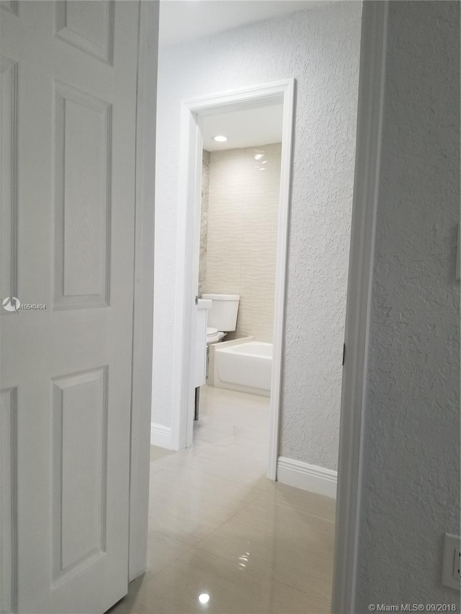101 Southwest 48th Court Miami, FL 33134 - Photo 15 of 21