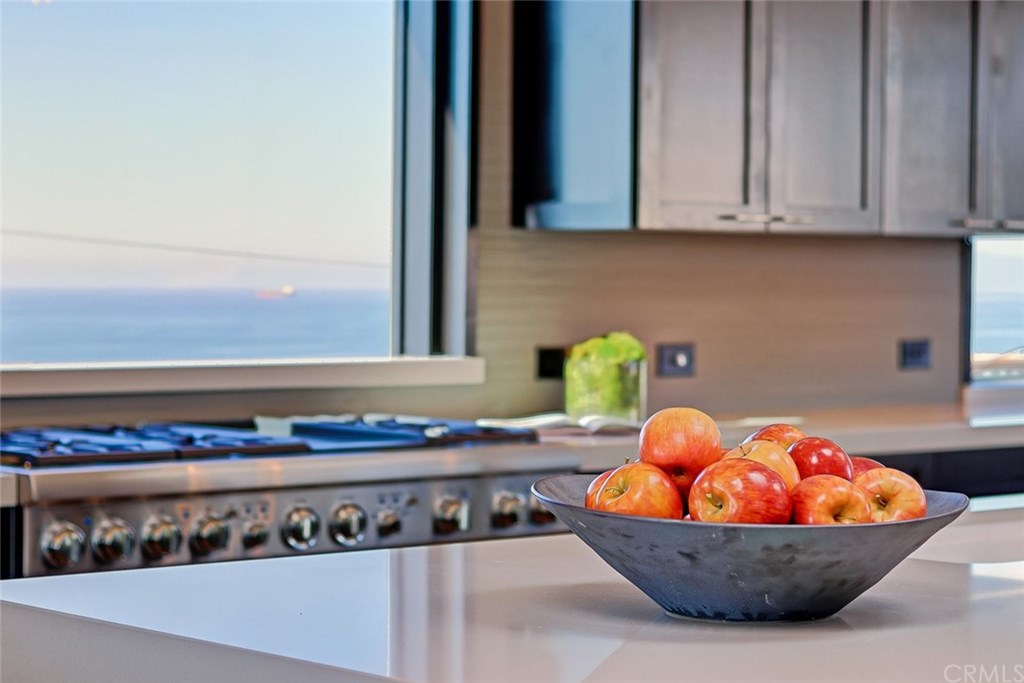 2201 Alma Avenue Manhattan Beach, CA 90266 - Photo 37 of 60