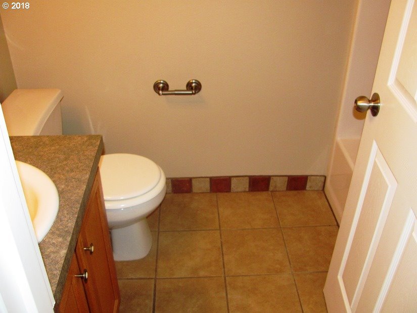 719 Northwest Meadow Ridge Street Camas, WA 98607 - Photo 15 of 20 Gallery Image 15
