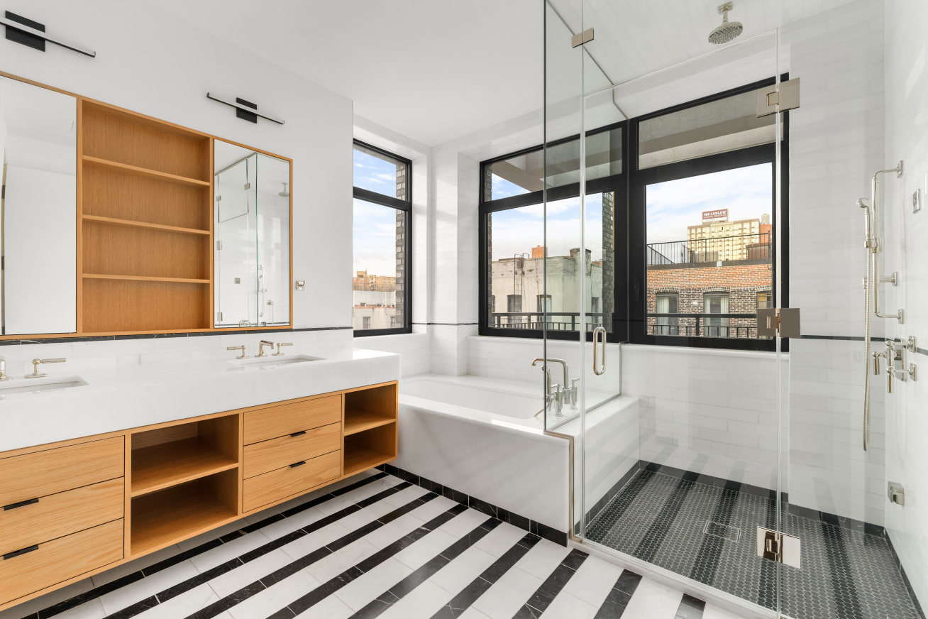 204 Forsyth Street Manhattan, NY 10002 - Photo 10 of 17