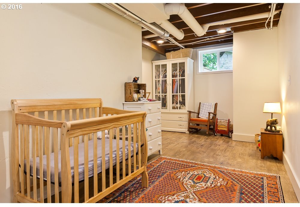 7120 Southwest Capitol Hill Road Portland, OR 97219 - Photo 13 of 25 Gallery Image 13