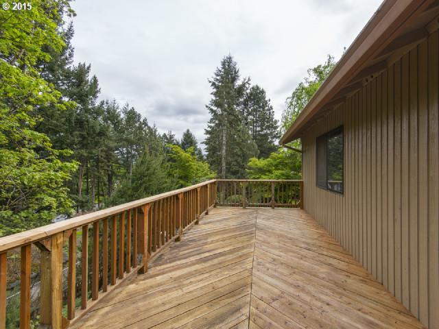7310 Southwest 187th Place Aloha, OR 97007 - Photo 12 of 16 Gallery Image 12
