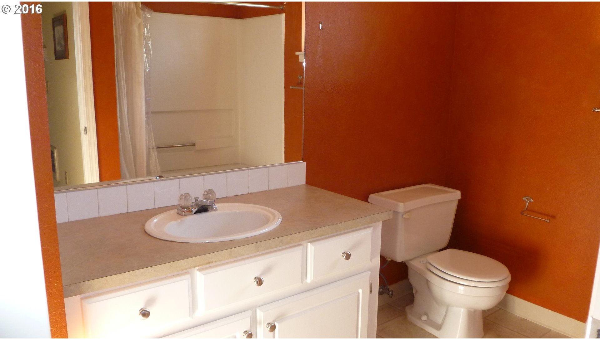 17532 Northwest Springville Road, Unit D2 Portland, OR 97229 - Photo 7 of 15 Gallery Image 7