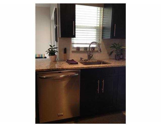 22894 Southwest 56th Avenue Boca Raton, FL 33433 - Photo 5 of 21