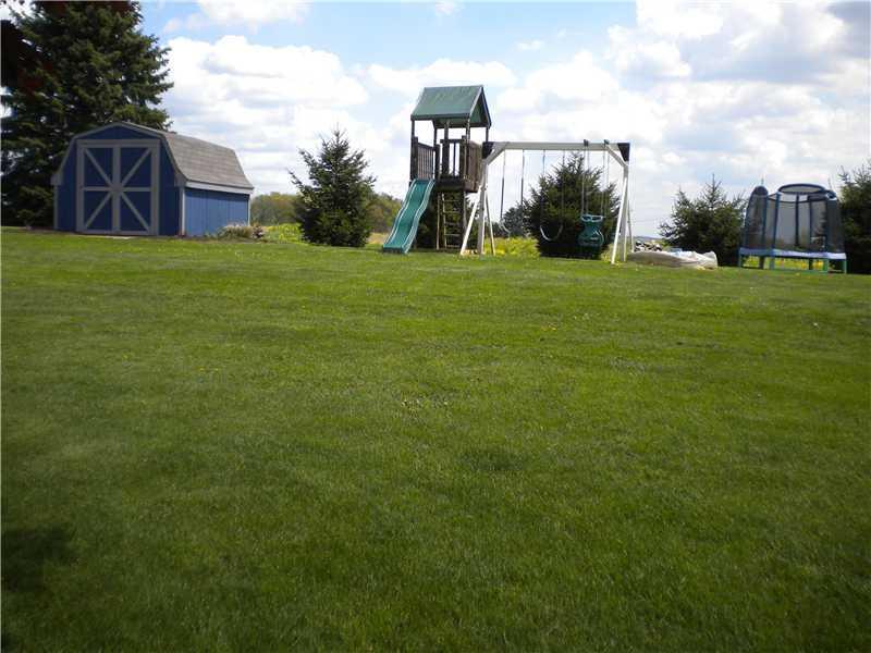 760 Lancaster Road Fombell, PA 16123 - Photo 9 of 25 Gallery Image 9