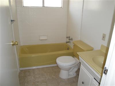 921 Lawson Road Bakersfield, CA 93307 - Photo 4 of 8 Gallery Image 4