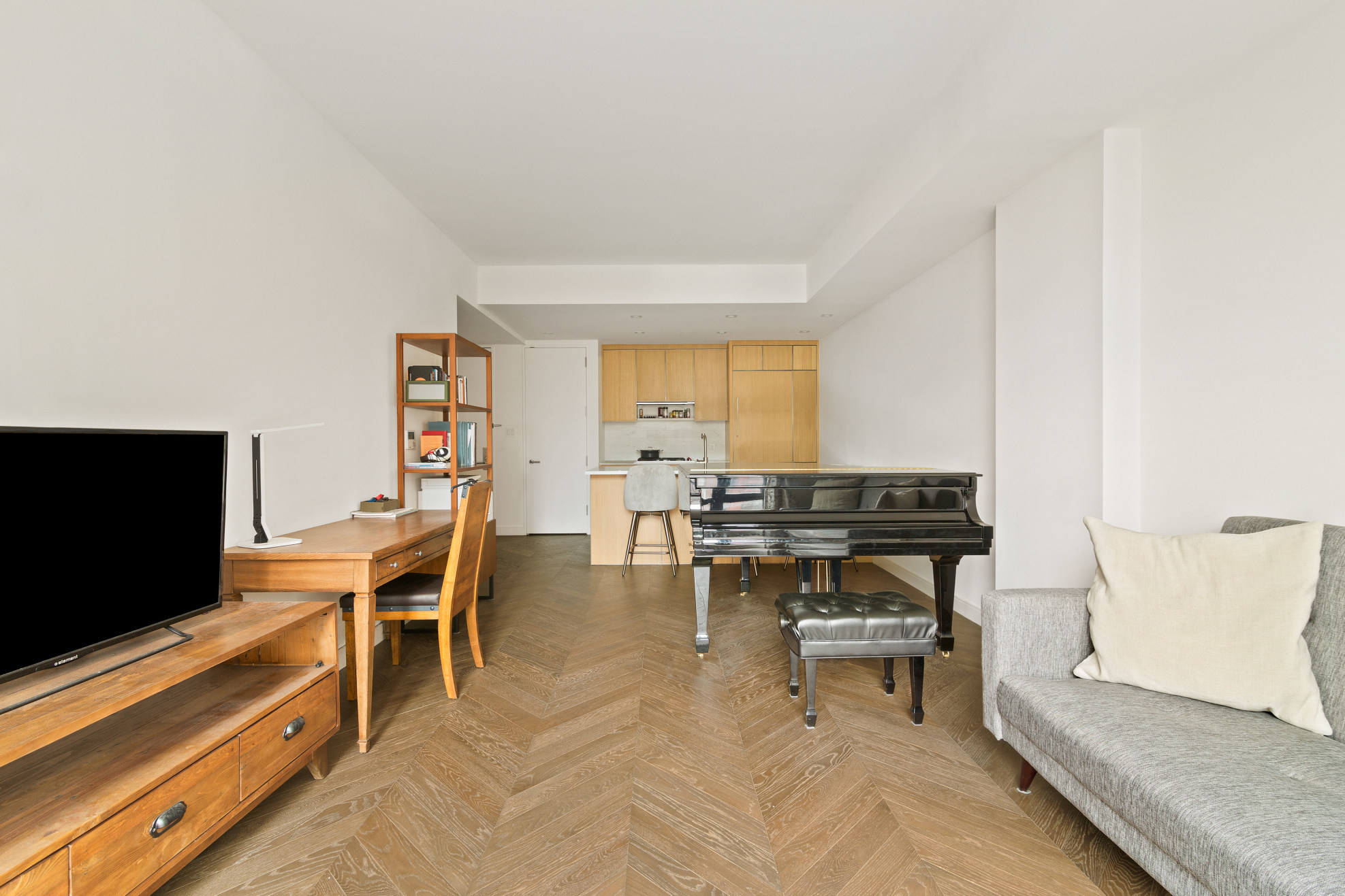 211 West 14th Street, Unit 4C Manhattan, NY 10011 - Photo 2 of 7