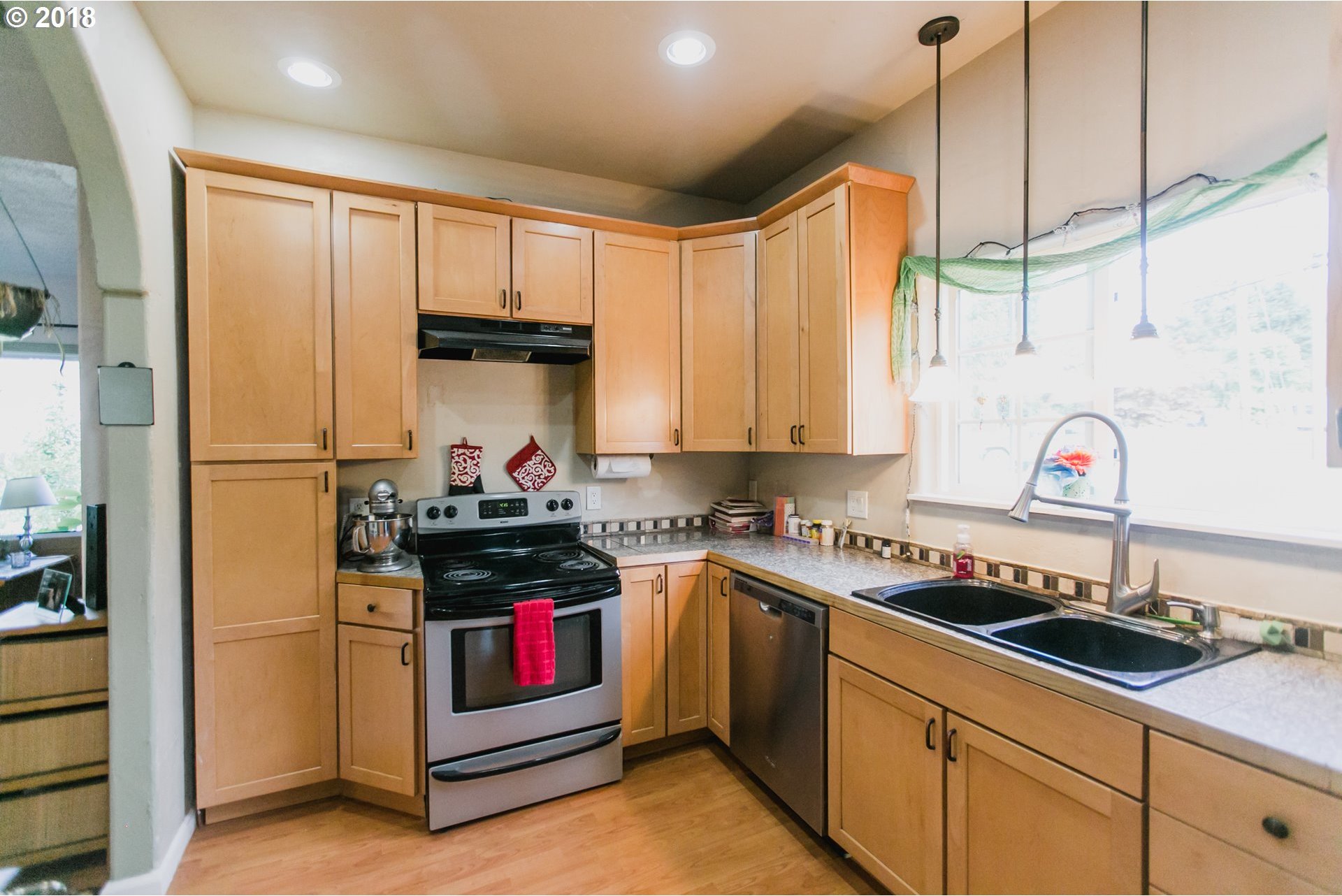 225 Loop Road Myrtle Creek, OR 97457 - Photo 8 of 21 Gallery Image 8