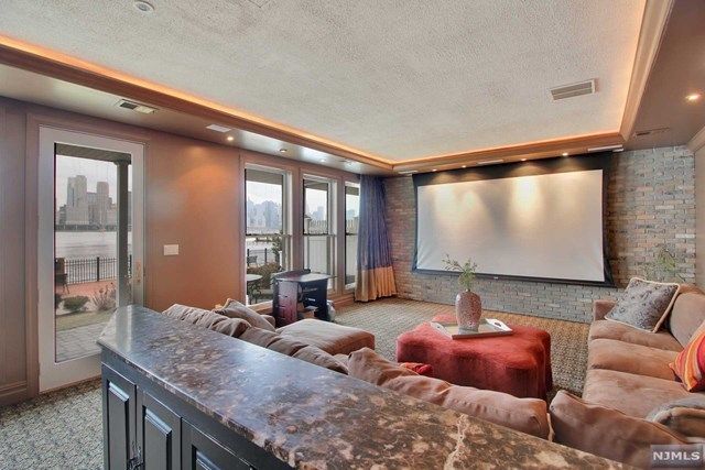 $15,000 | 517 Harbor Place, West New York, NJ 07093