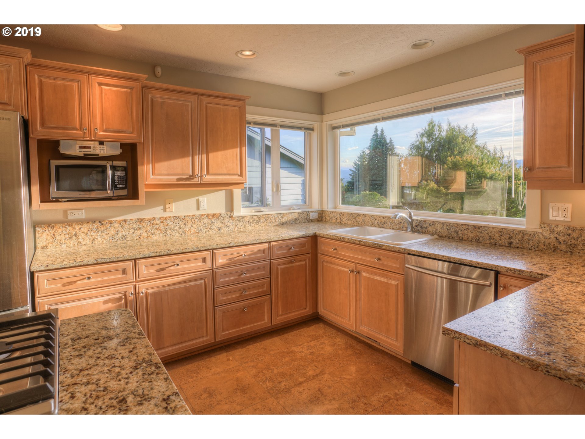 805 Southwest Stratton Road White Salmon, WA 98672 - Photo 17 of 32 Gallery Image 17