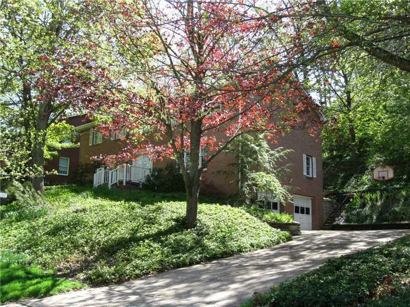 799 Scrubgrass Road Mt. Lebanon, PA 15243 - Photo 1 of 25 Gallery Image 1