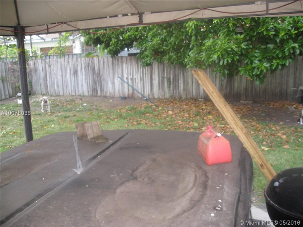 13101 Southwest 260th Street Homestead, FL 33032 - Photo 11 of 12