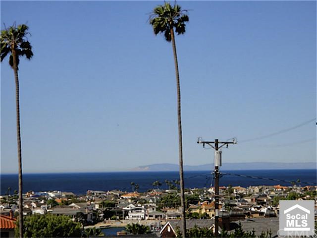 Wonderful Harbor and Ocean Views. Catalina Island on a clear day!