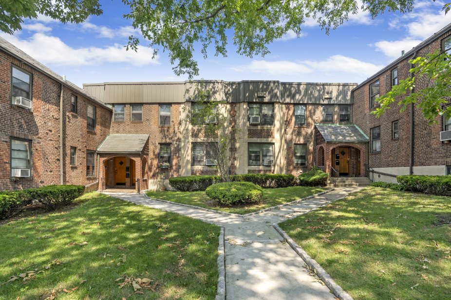 7611 Ditmars Boulevard, Unit 2, Queens, NY 11370 Compass