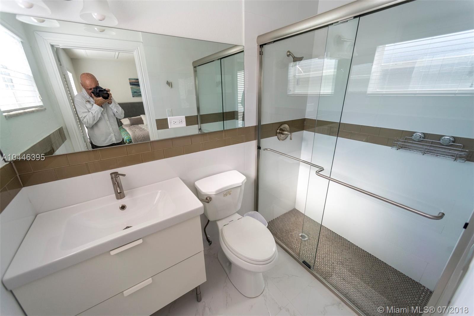 210 Southeast 4th Street Dania Beach, FL 33004 - Photo 26 of 41