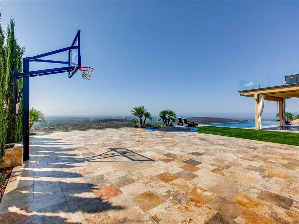 937 Pearl Drive San Marcos, CA 92078 - Photo 12 of 25