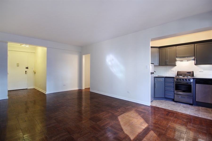 45 West 10th Street, Unit 2A Manhattan, NY 10011 - Photo 5 of 7
