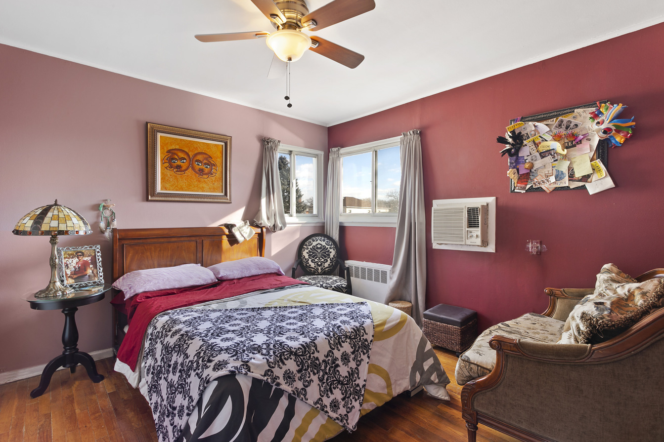 63-25 137th Street Queens, NY 11367 - Photo 7 of 9